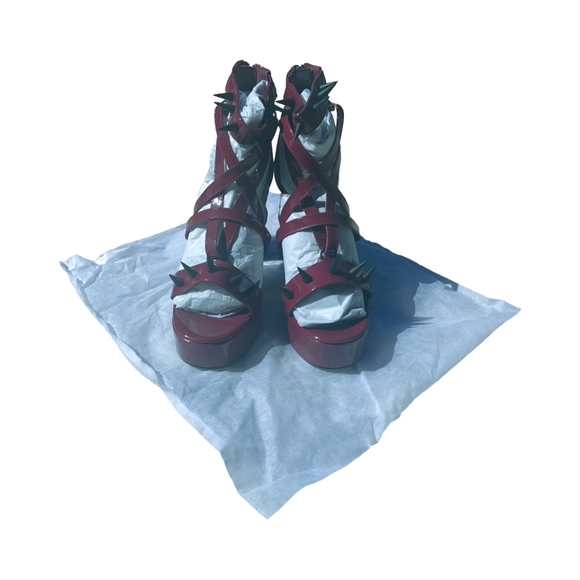 Widow Spike Heels - Picture 3 of 8